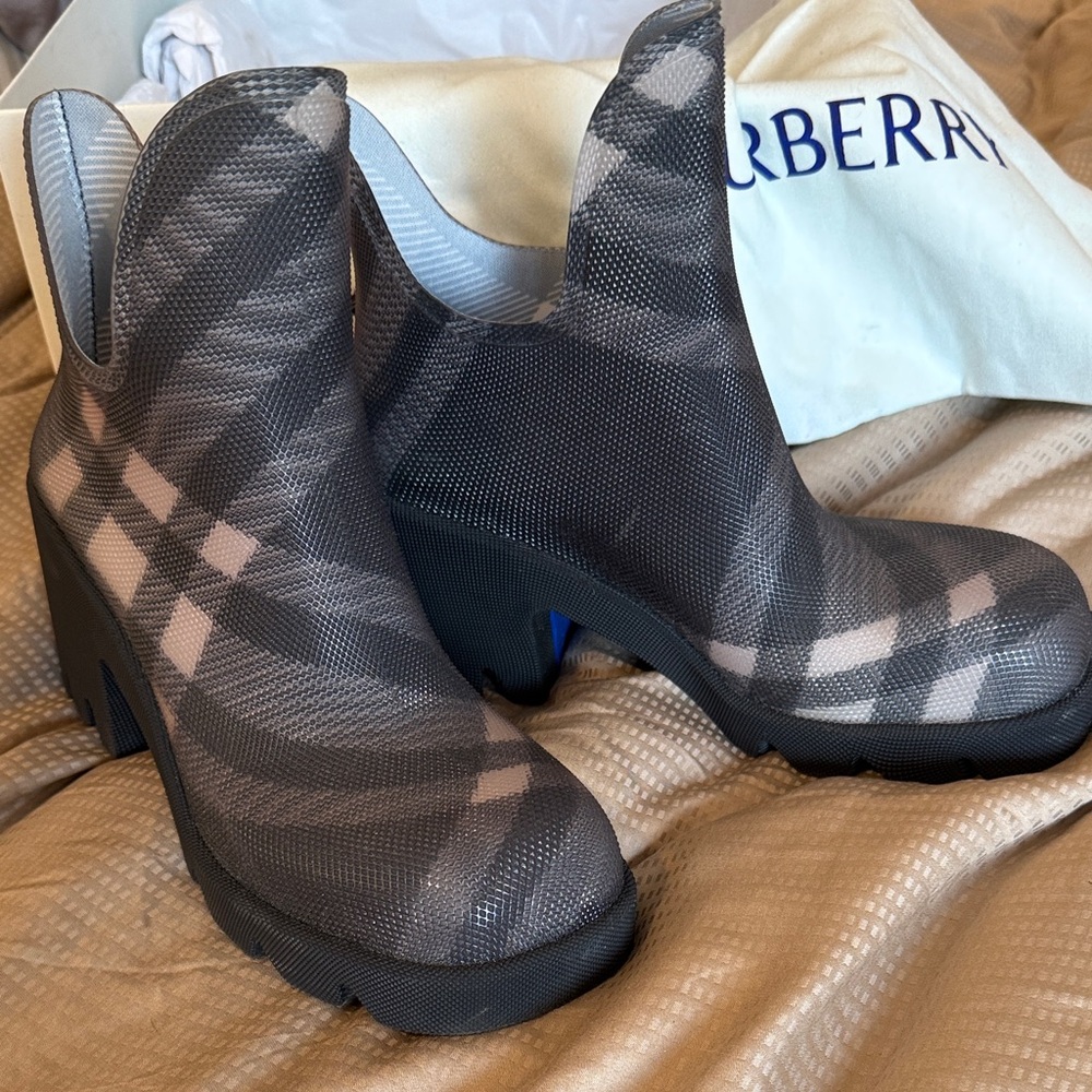 Burberry Gray and Black Check Rain Boots